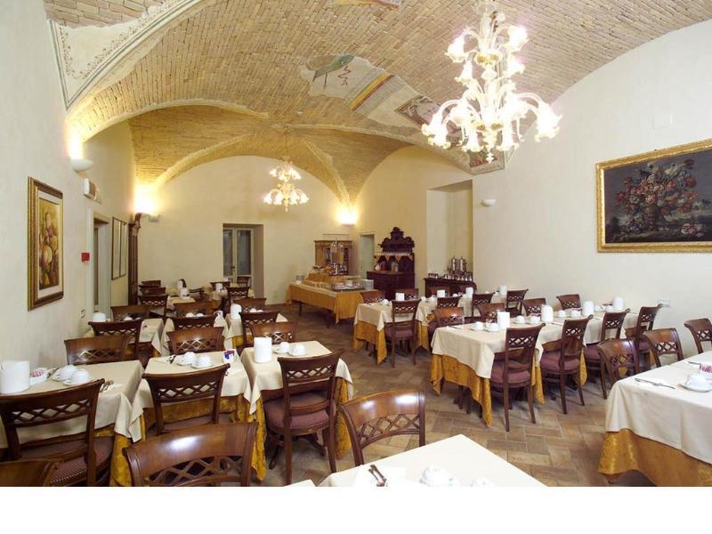 Hotel Fortuna Perugia Ngoại thất bức ảnh